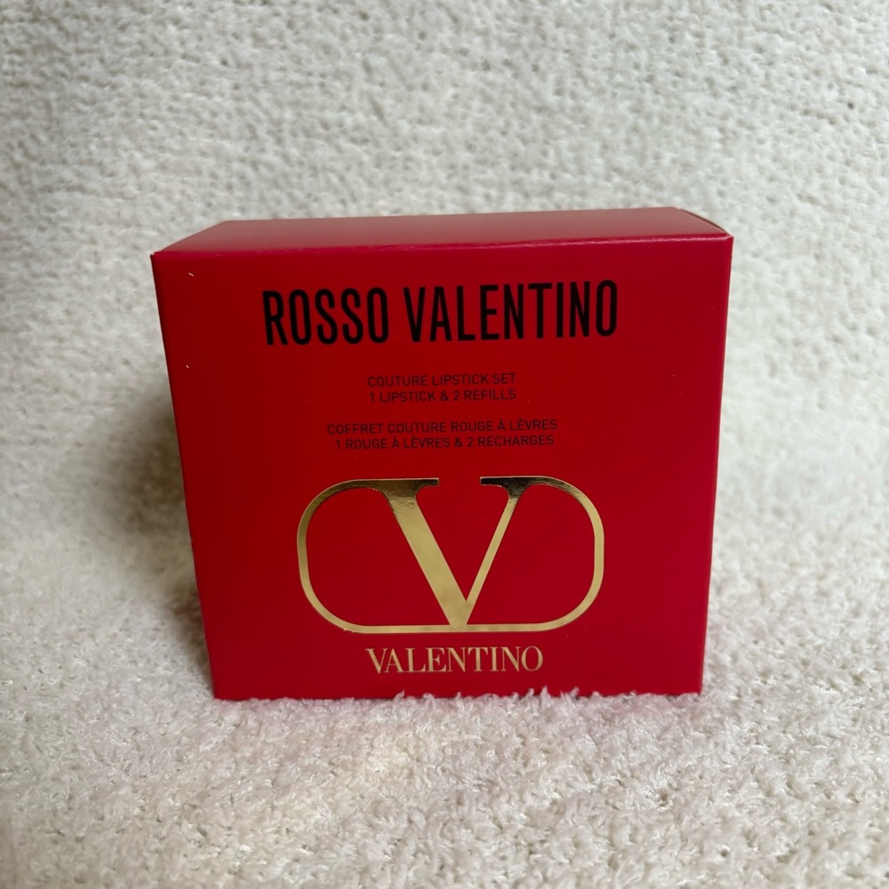 NWT VALENTINO LIPSTICKS KIT - Picture 9 of 9